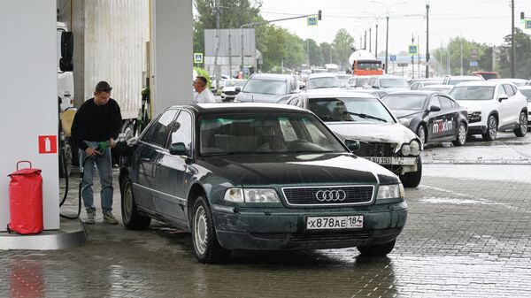 Бензин производим "под себя": Зубец про ситуацию на внутрироссийском топливном рынке