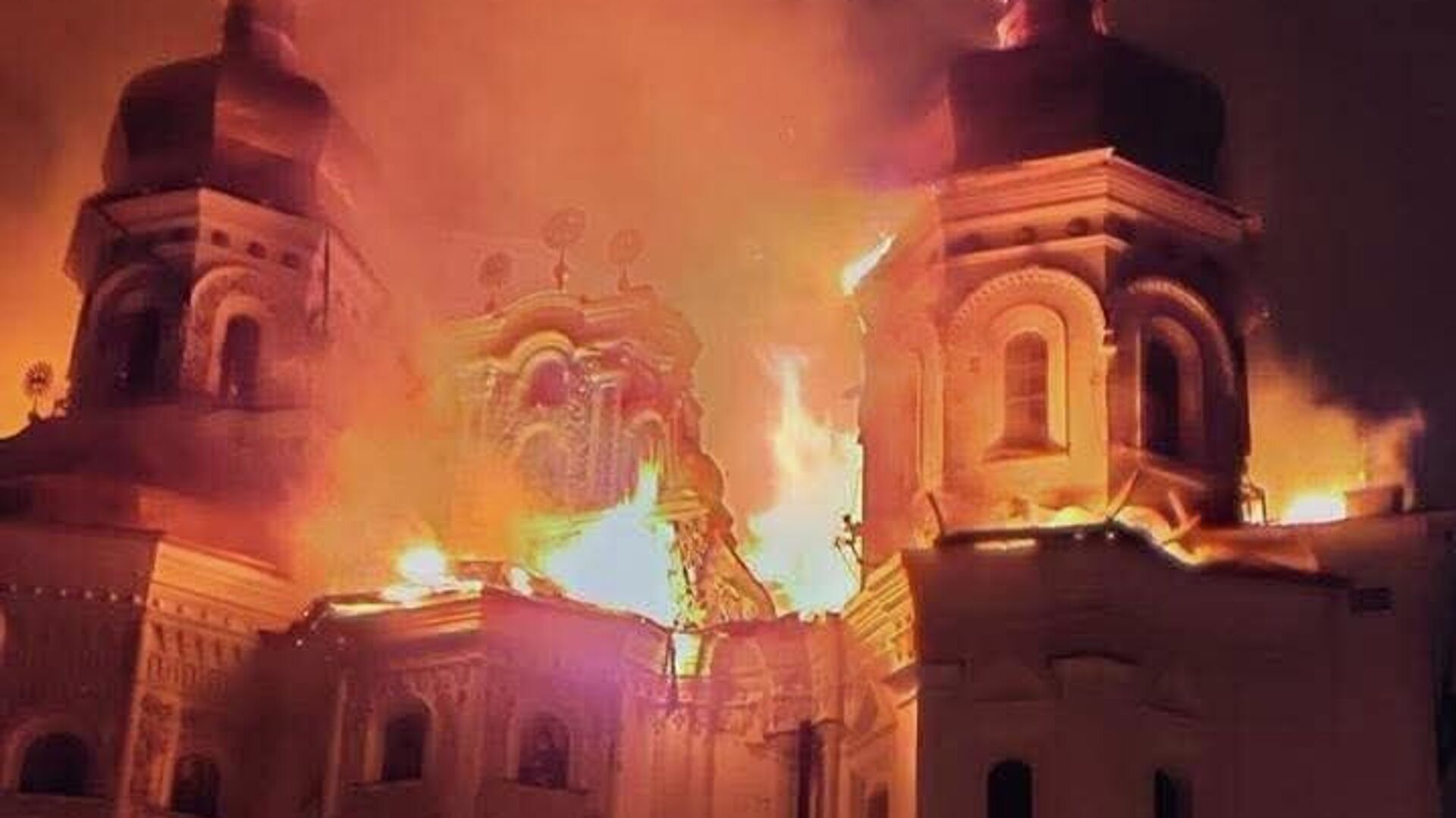 Часть Киева осталась без света: этой ночью мощные взрывы зафиксированы почти во всех районах города — украинские СМИ - РИА Новости, 1920, 15.06.2026