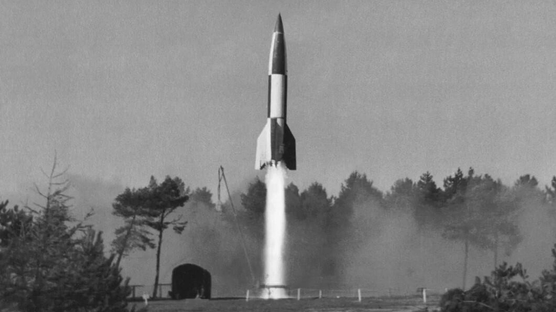 Запуск ракеты V-2 (Фау-2) - РИА Новости, 1920, 29.06.2026