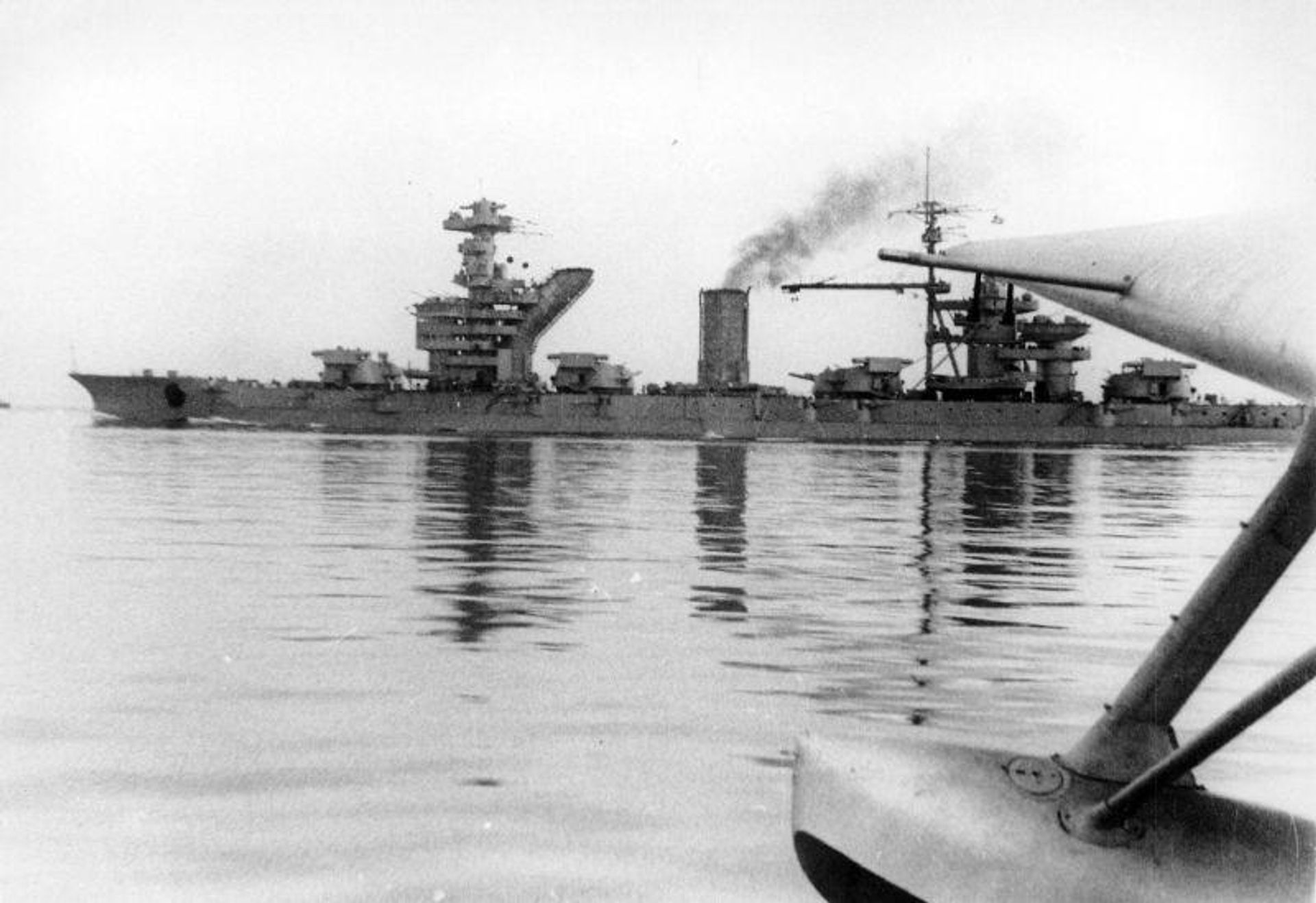 Линкор Парижская коммуна (Севастополь), 1941 год Линкор Парижская коммуна (Севастополь), 1941 год - РИА Новости, 1920, 12.07.2026