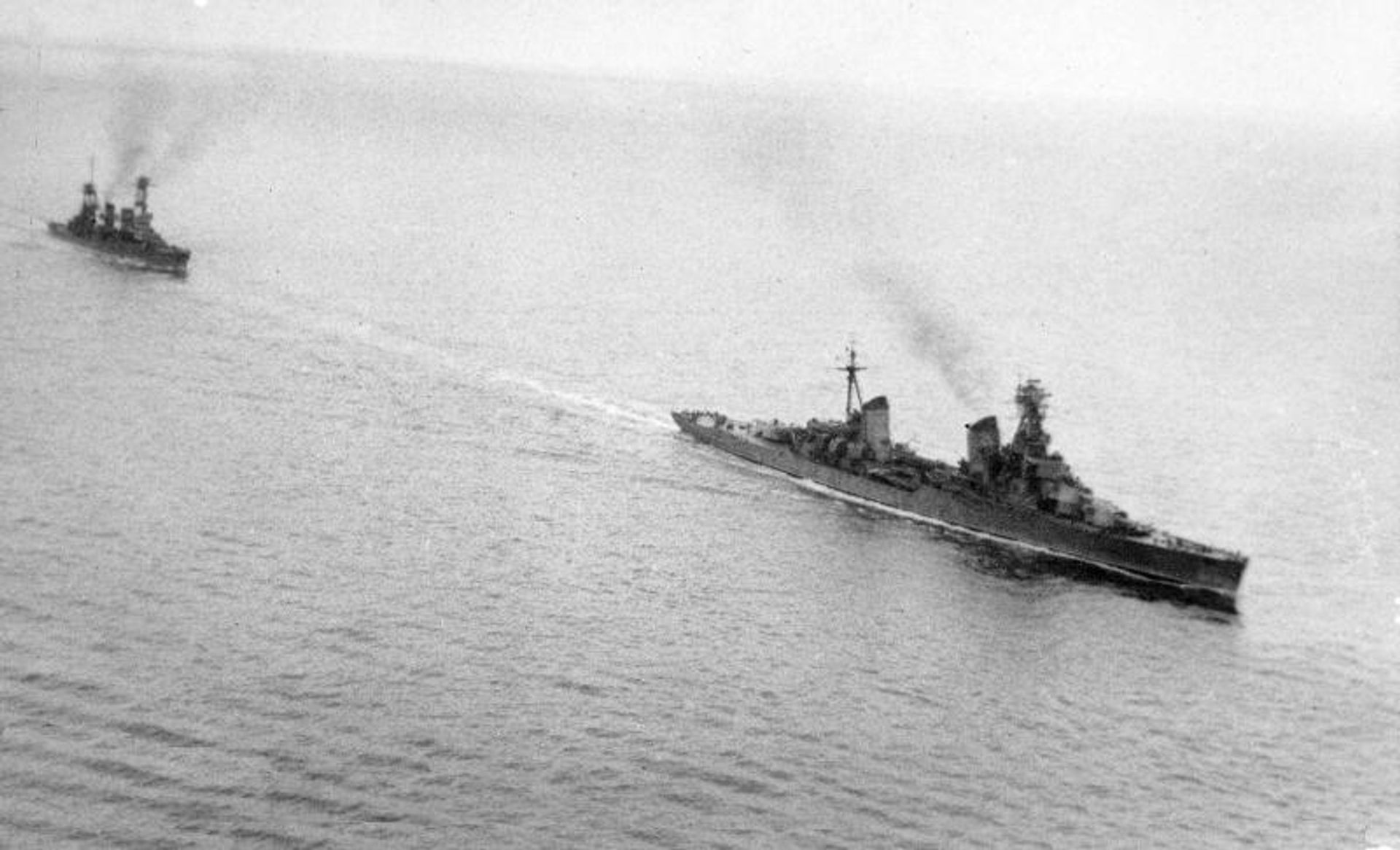 Крейсера Черноморского флота Ворошилов и Красный Кавказ, 1944 год Крейсера Черноморского флота Ворошилов и Красный Кавказ, 1944 год - РИА Новости, 1920, 12.07.2026