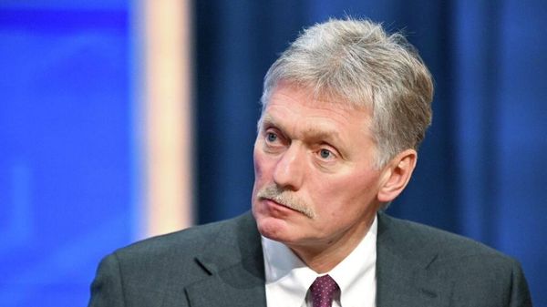 Россия адаптировалась к десяткам тысяч санкций против страны и научилась их обходить, будет делать это и впредь, заявил Песков