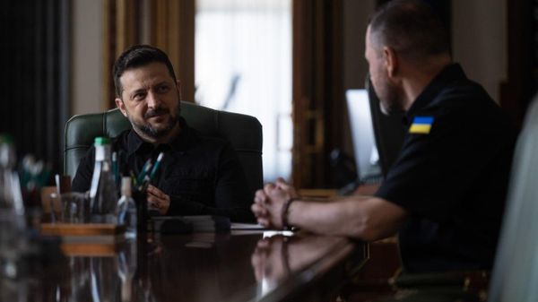 Зеленский заявил, что экс-глава МВД Клименко станет секретарем СНБО вместо Умерова Зеленский заявил, что экс-глава МВД Клименко станет секретарем СНБО вместо Умерова
