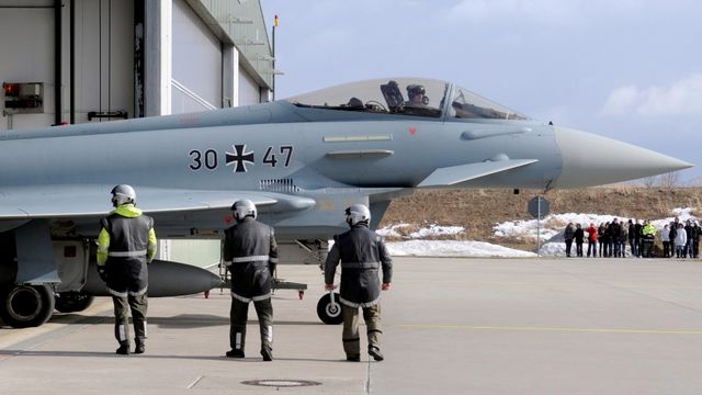 Мир или война? Германия намекает на диалог и активизирует ядерные исследования