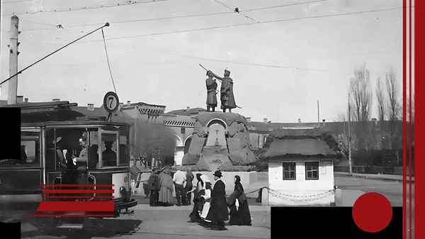 Памятник Кочубею и Искре в Киеве (демонтирован в 1918 году)