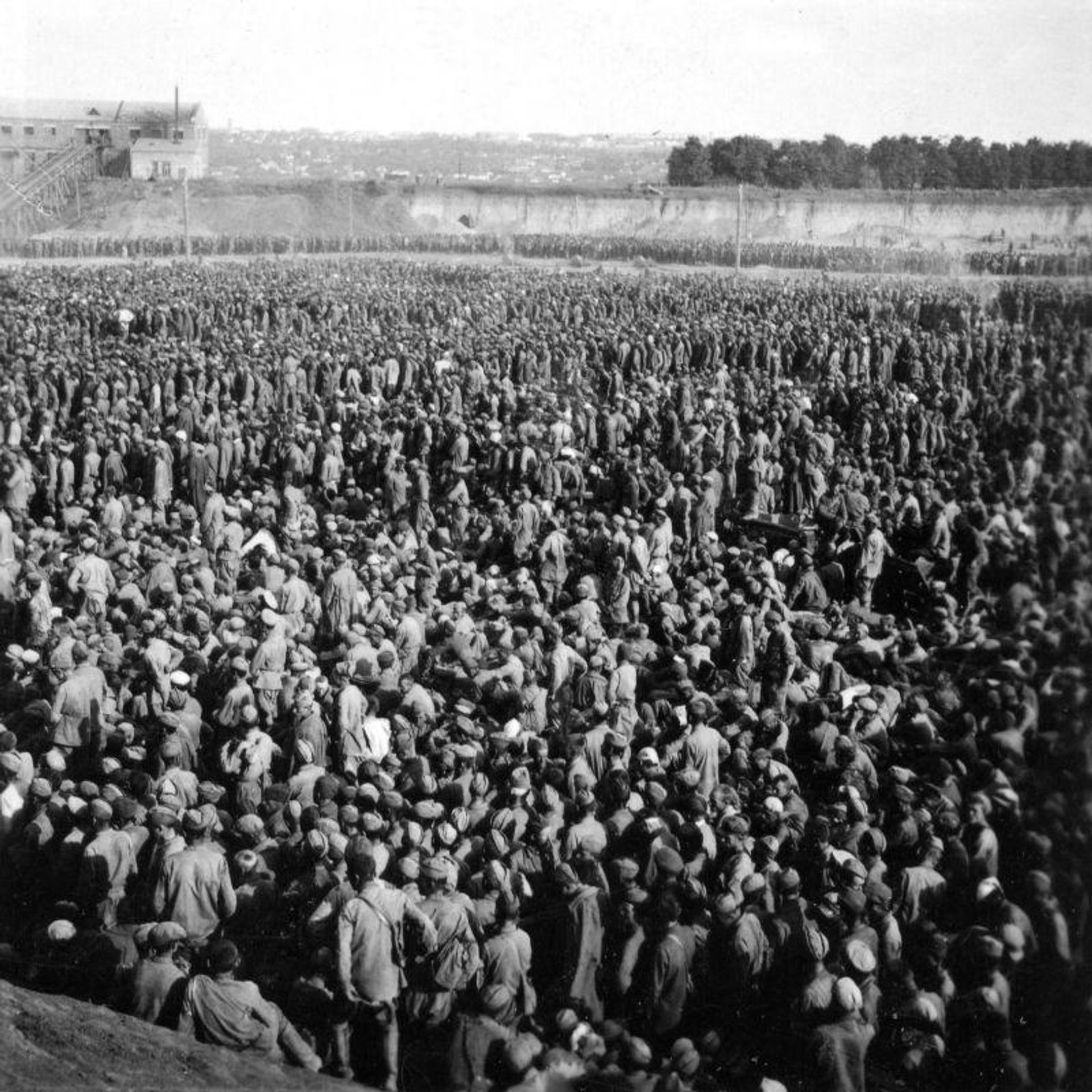 Уманская яма, август 1941 года Уманская яма, август 1941 года - РИА Новости, 1920, 03.08.2026