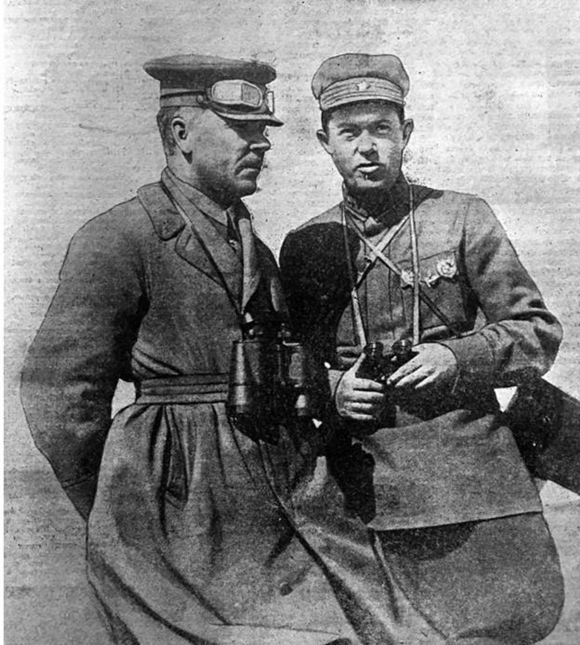 Климент Ворошилов и Иона Якир на учениях в районе Одессы, 1927 год - РИА Новости, 1920, 10.08.2026