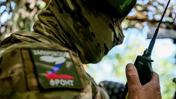 Боевая работа артиллерийского расчёта гаубицы Д-30 на Запорожском направлении Боевая работа артиллерийского расчёта гаубицы Д-30 на Запорожском направлении