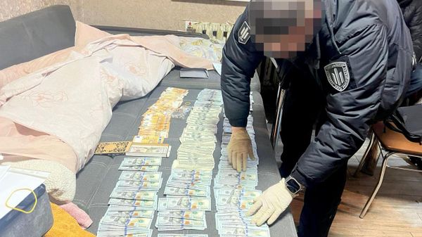 Гнилые продукты для ВСУ, миллионные "откаты" и апартаменты на Бали - ГБР разоблачило тыловика