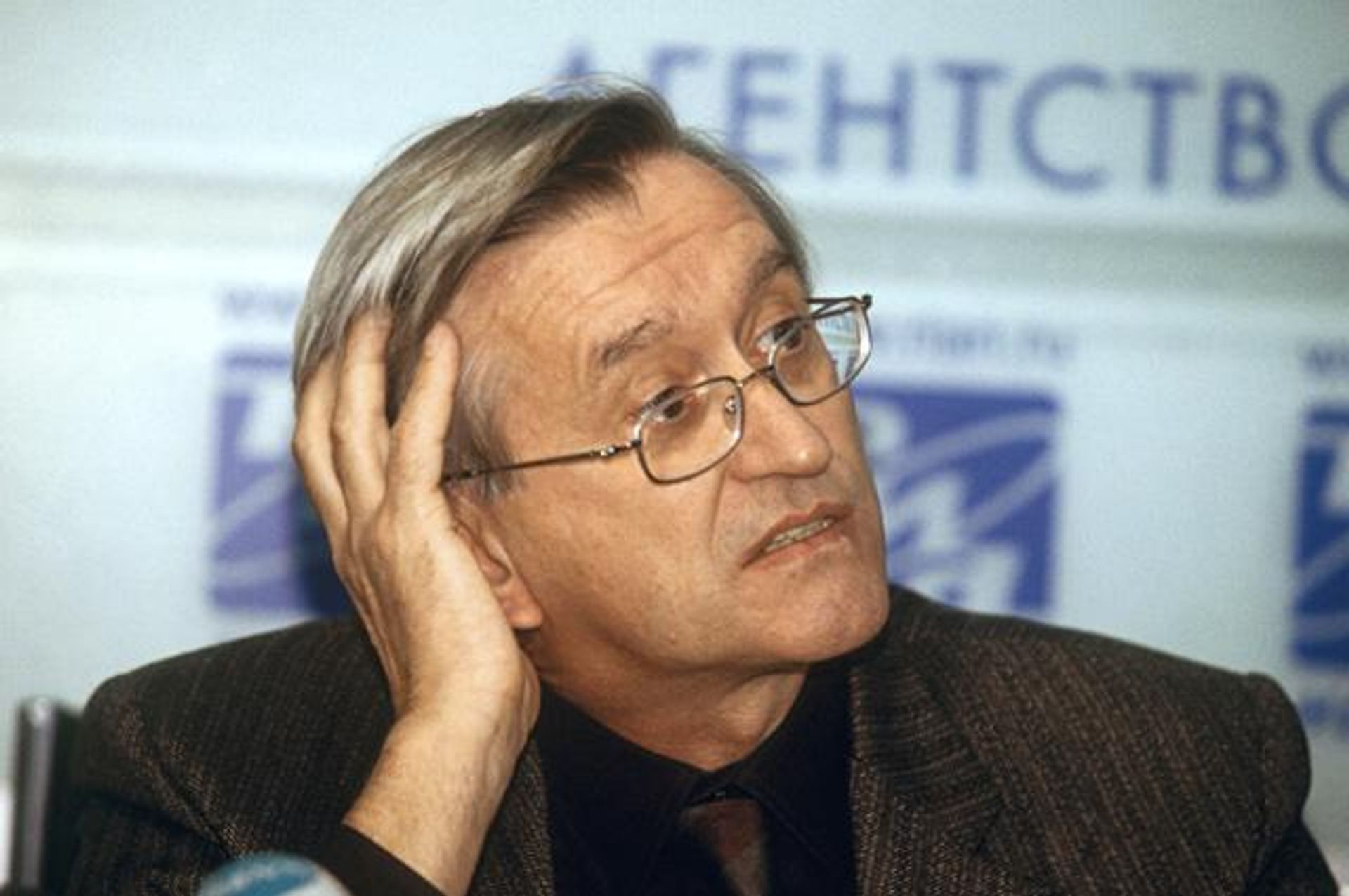 Пресс-секретарь президента России Б. Ельцина Павел Вощанов Пресс-секретарь президента России Б. Ельцина Павел Вощанов - РИА Новости, 1920, 20.08.2026
