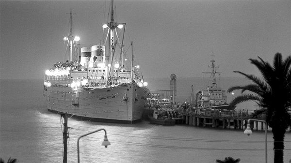 Пароход Адмирал Нахимов. Ялта, август 1986 года