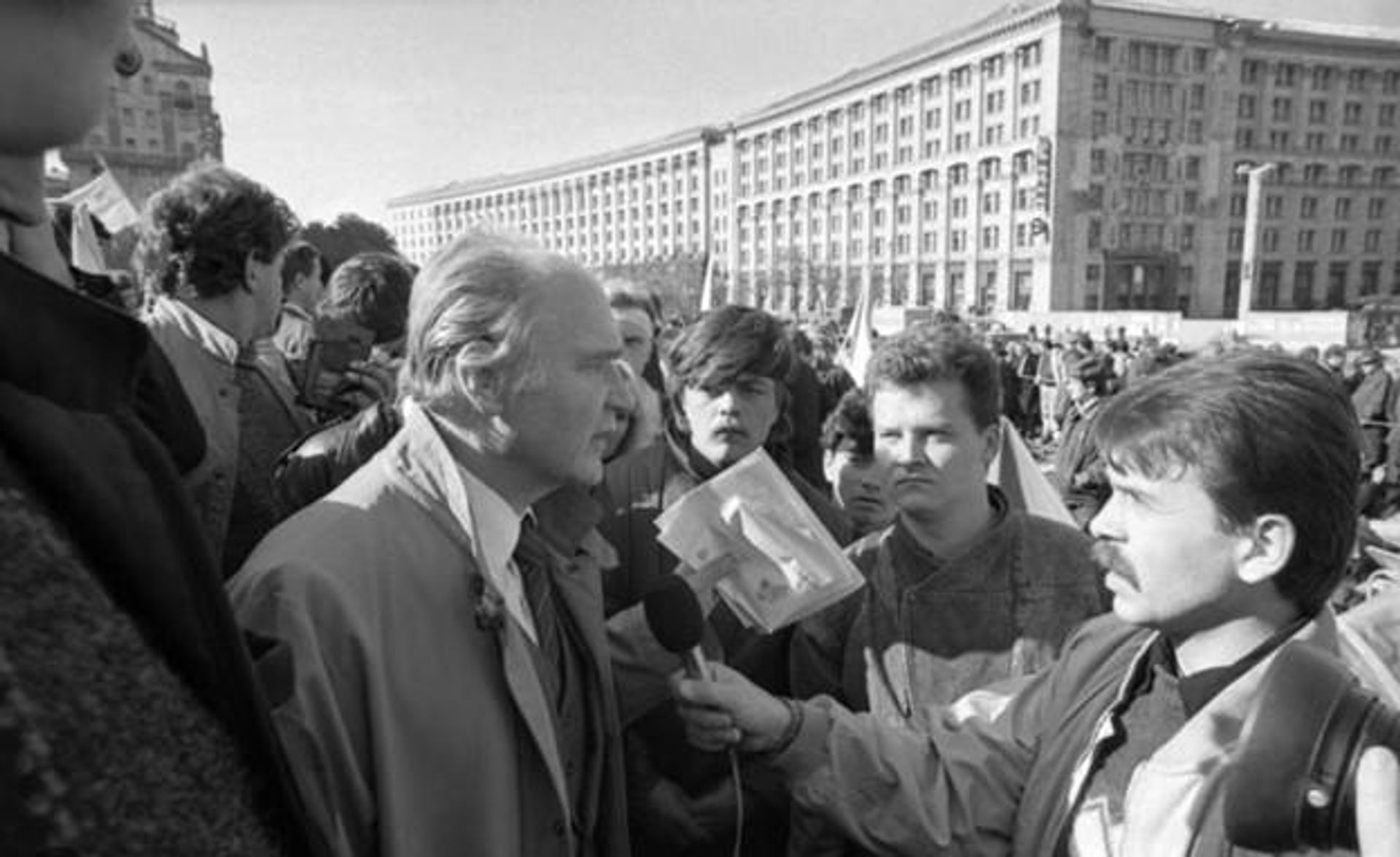 Игорь Юхновский во время Революции на граните, октябрь 1990 года - РИА Новости, 1920, 01.09.2026