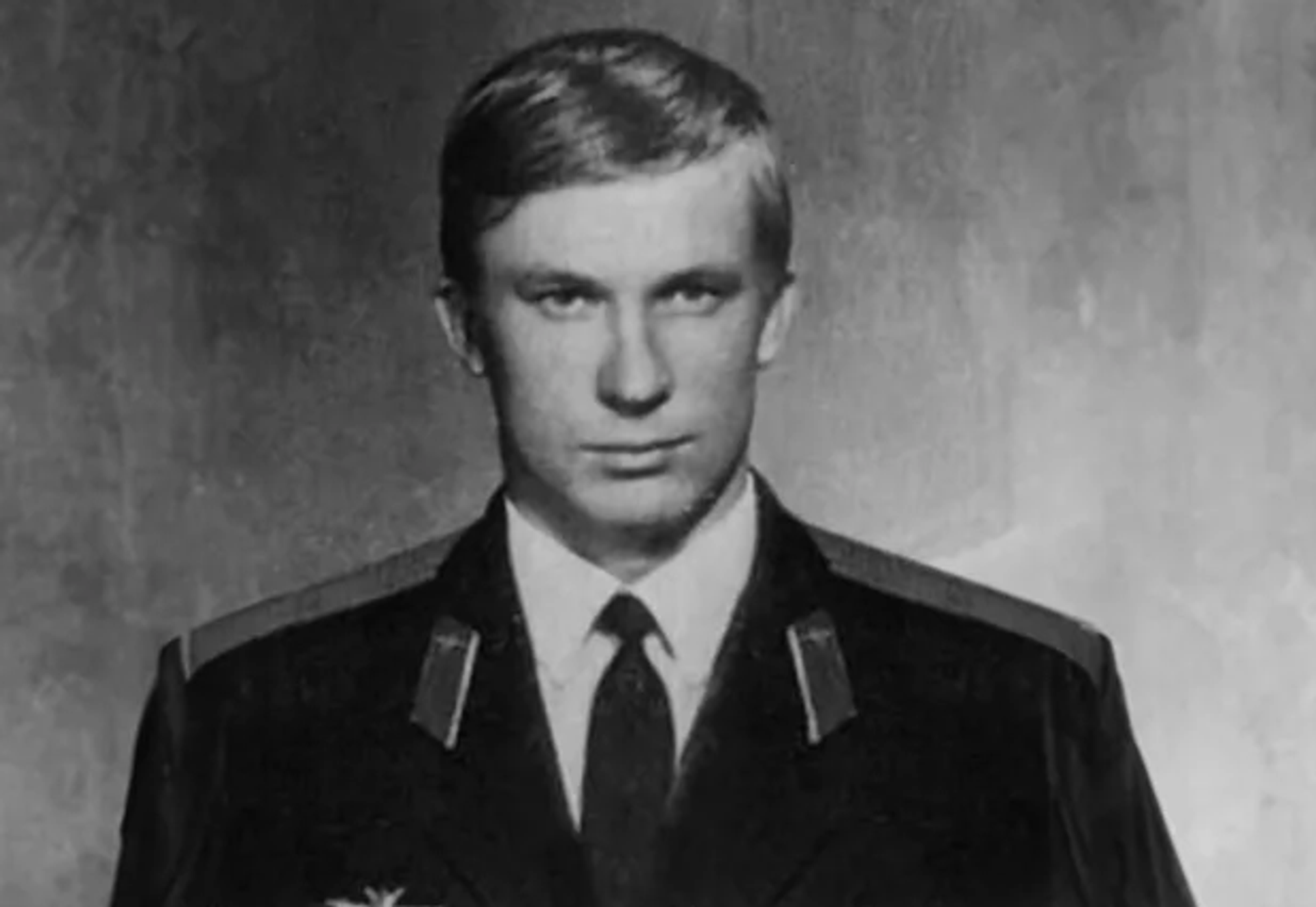 Виктор Беленко в СССР, фото сделано до 1971 года Виктор Беленко в СССР, фото сделано до 1971 года - РИА Новости, 1920, 05.09.2026