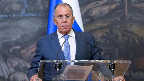 Министр иностранных дел России Сергей Лавров Министр иностранных дел России Сергей Лавров