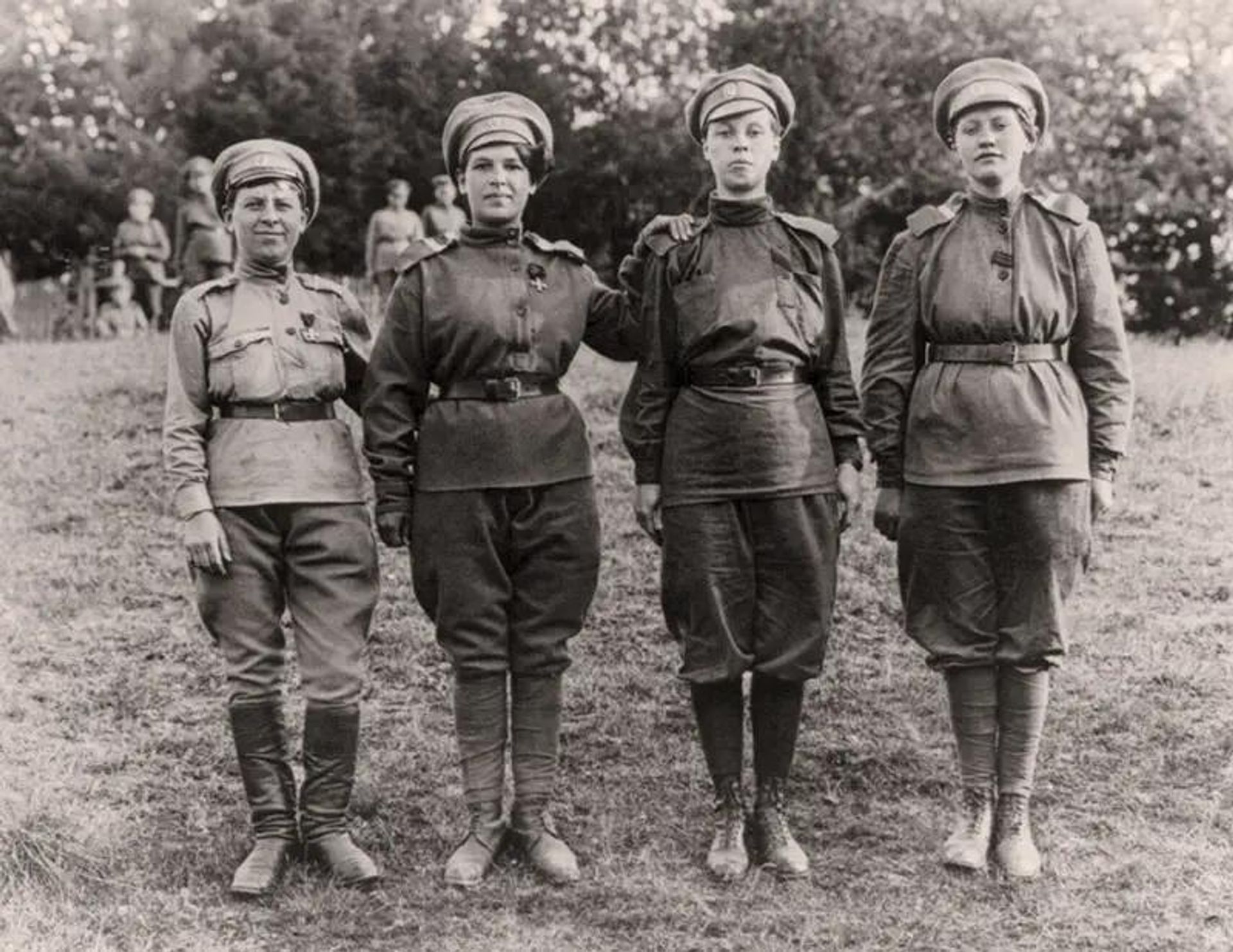 Бойцы петроградского женского батальона смерти - РИА Новости, 1920, 23.09.2026