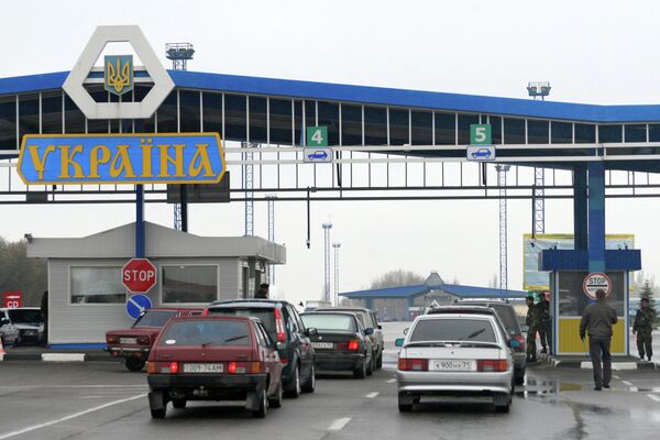 На международном пограничном автомобильном пункте пропуска Гоптивка На международном пограничном автомобильном пункте пропуска Гоптивка