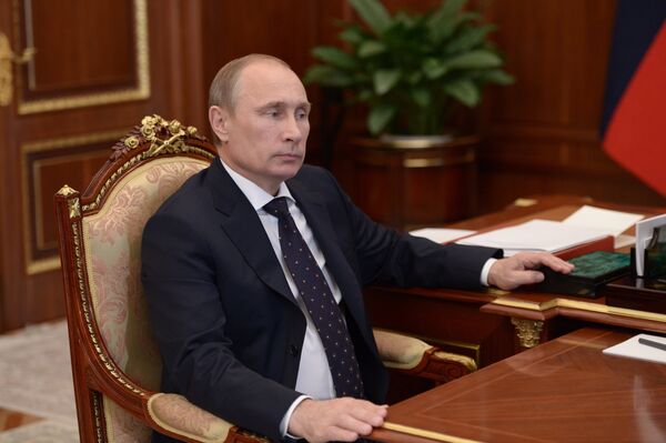 В.Путин провел рабочую встречу с Р.Абдулатиповым
