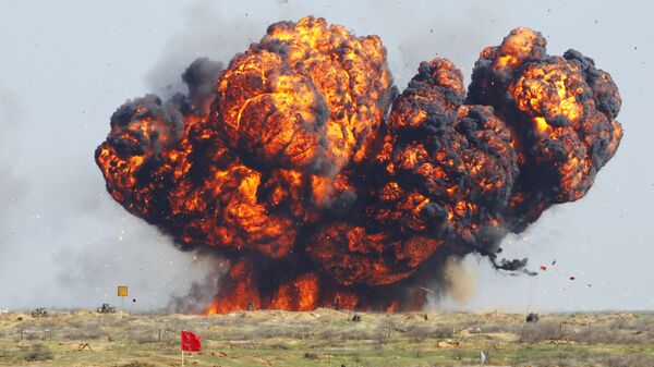 Военные учения Центр-2011 на полигоне Ашулук в Астраханской области