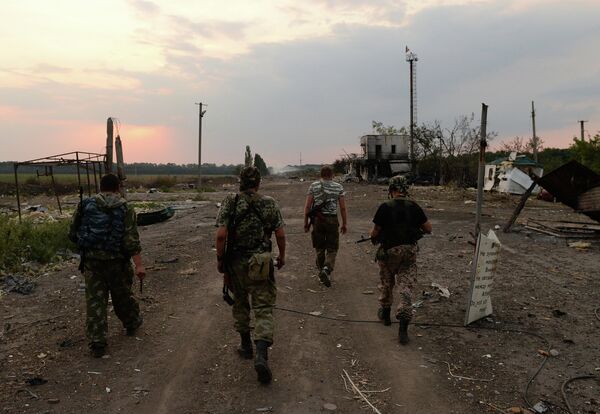Ополчение ЛНР установило контроль над КПП Должанский на границе с РФ