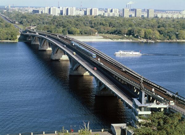 Метромост в Киеве Метромост в Киеве