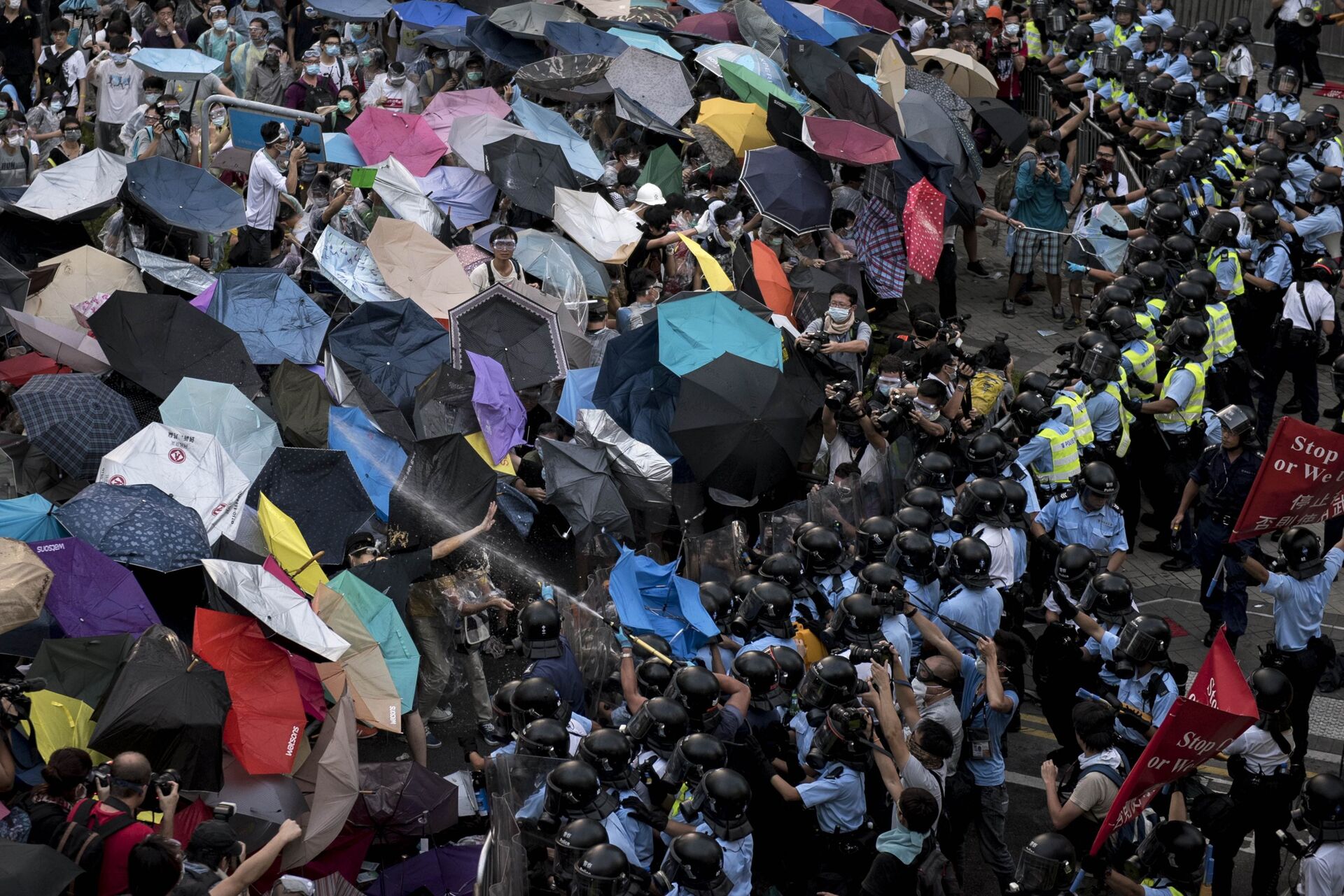 Occupy central. Революция зонтиков.