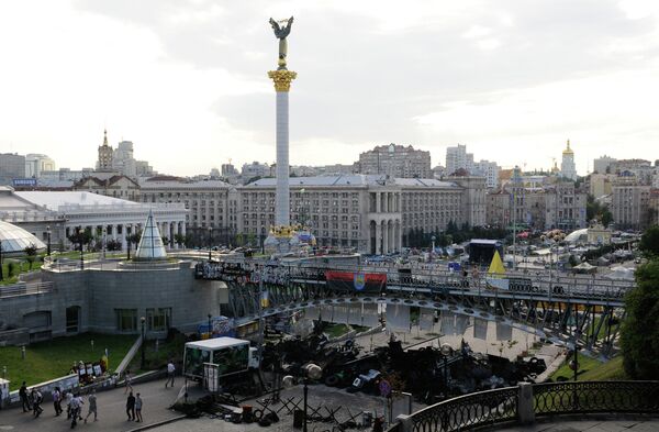 Палаточный лагерь на площади Независимости в Киеве Палаточный лагерь на площади Независимости в Киеве