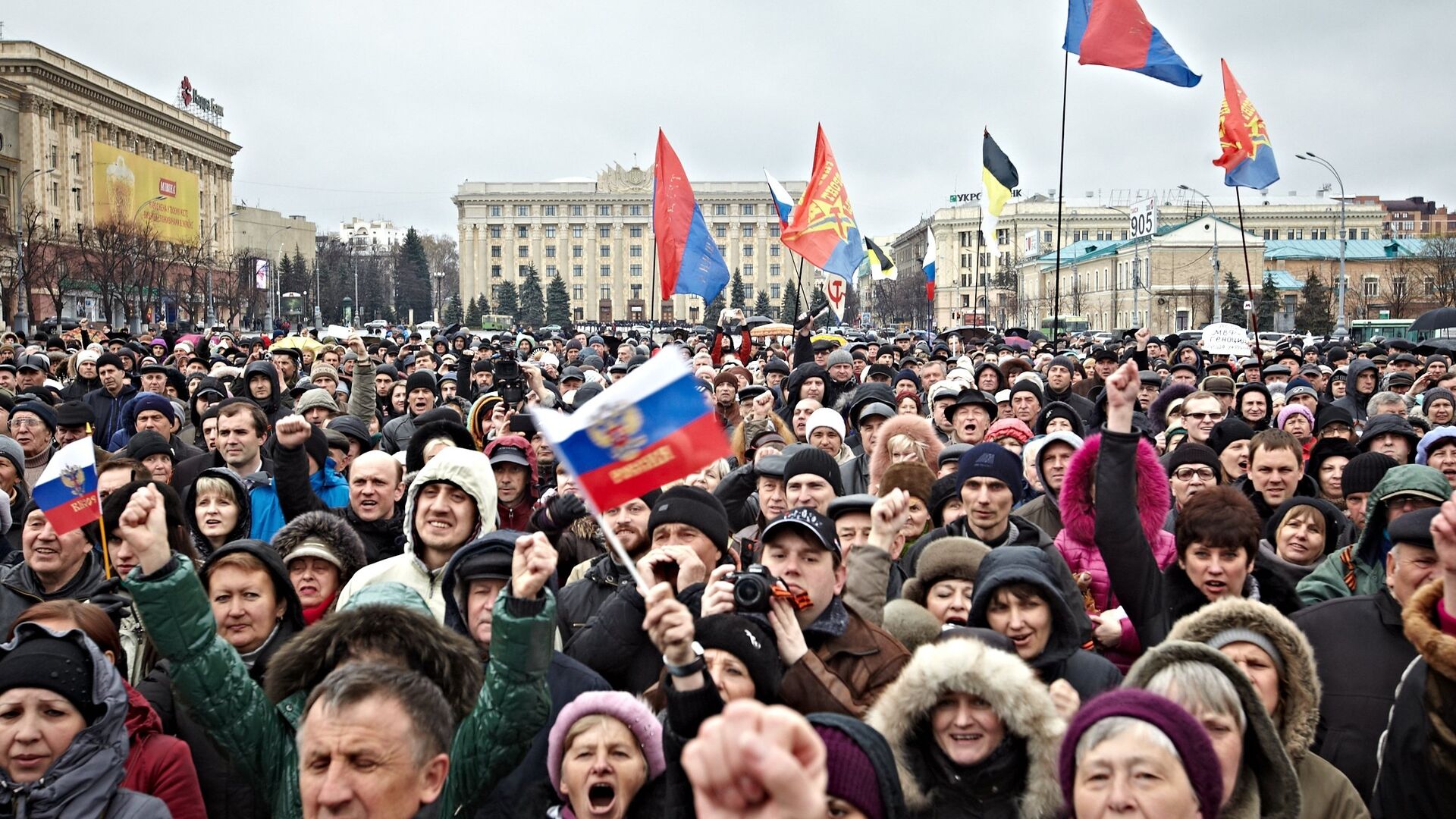 Как живут люди в киеве сейчас. Харьков 2014. Харьков 2014 год митинги. Митинг в Харькове.