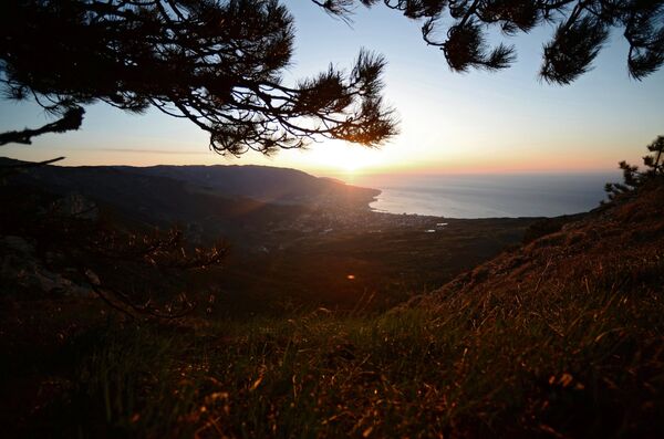 Города России. Ялта Города России. Ялта