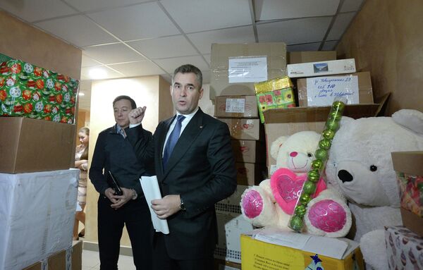 Благотворительная акция Елка в Новороссию!