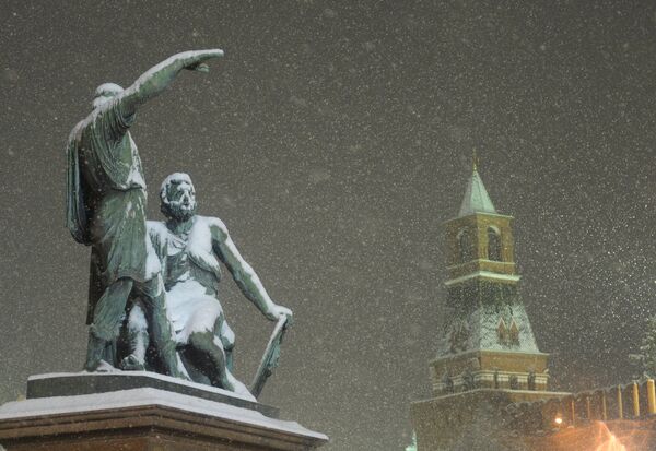 Снег в Москве