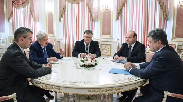 Президент Украины П.Порошенко провел встречу с Д.Соросом
