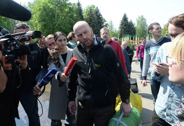 Иностранных военных наблюдателей ОБСЕ освободили в Славянске