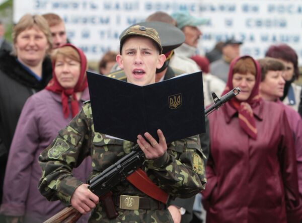 “День открытых дверей” в 101-й отдельной бригаде охраны Генштаба ВС Украины по случаю принесения присяги молодым пополнением