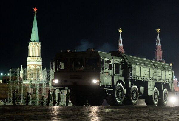 Репетиция военного парада на Красной площади в Москве Репетиция военного парада на Красной площади в Москве