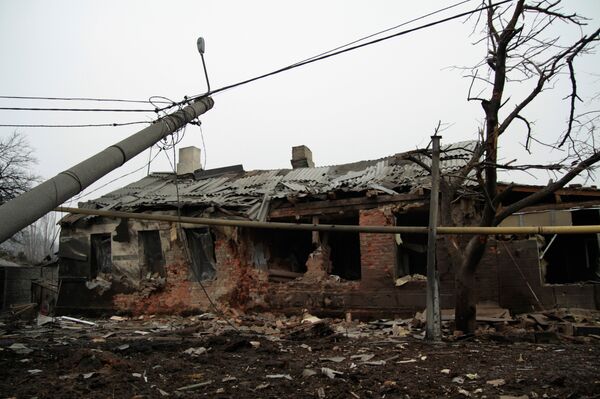 Последствия обстрела Донецка Последствия обстрела Донецка