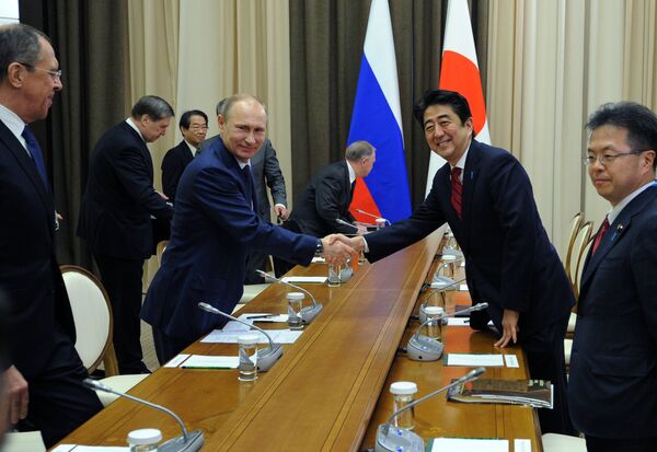 В.Путин встретился с С.Абэ В.Путин встретился с С.Абэ