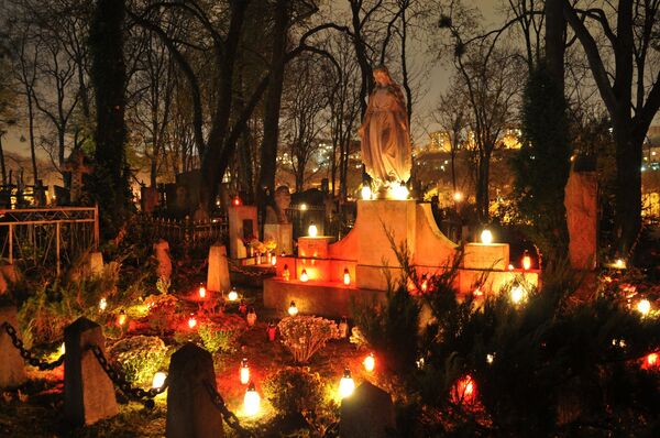День поминовения во Львове День поминовения во Львове