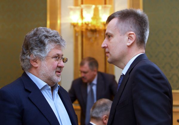 А.Турчинов провел совещание в Киеве с главами областных администраций
