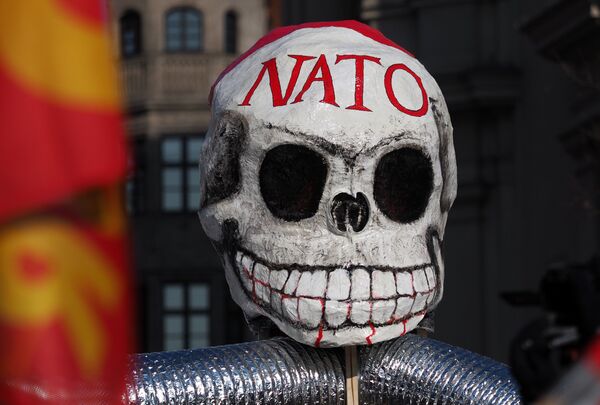Акции протеста против НАТО в Мюнхене Акции протеста против НАТО в Мюнхене