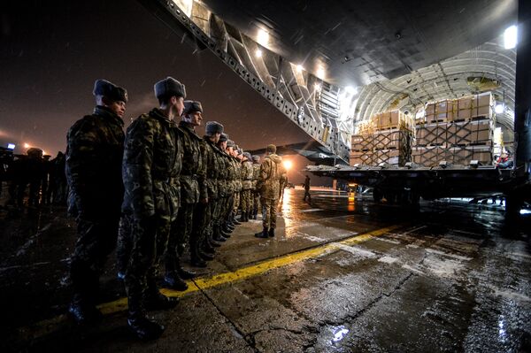 Зимняя форма одежды для военнослужащих ВС Украины доставлена в аэропорт Борисполь из Канады Зимняя форма одежды для военнослужащих ВС Украины доставлена в аэропорт Борисполь из Канады