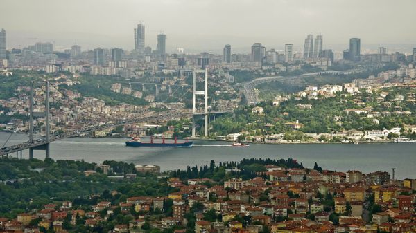 Правь, Туретчина, Босфором. 90 лет конвенции "Конвенции Монтрё"