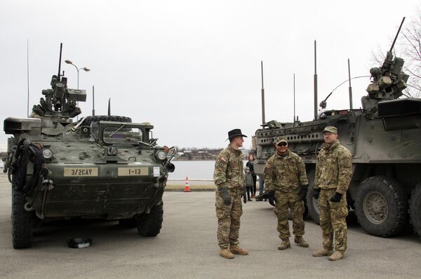 Показательный марш военнослужащих армии США Dragoon Ride в Латвии Показательный марш военнослужащих армии США Dragoon Ride в Латвии