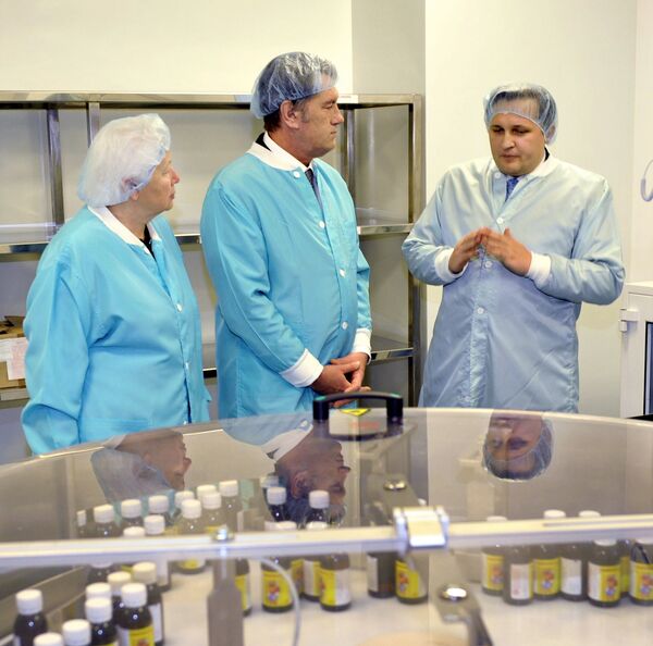 Президент Украины Виктор Ющенко посетил ЗАО НПЦ Борщаговский химико-фармацевтический завод