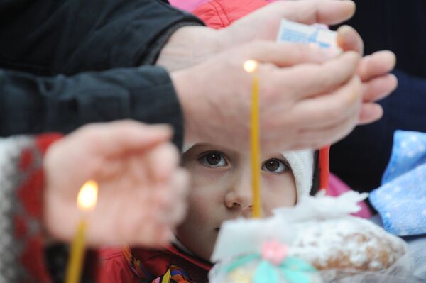 Освящение куличей в Храме Иоанна Кронштадтского в Москве Освящение куличей в Храме Иоанна Кронштадтского в Москве