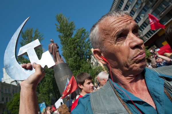 Шествие коммунистов в Киеве Шествие коммунистов в Киеве