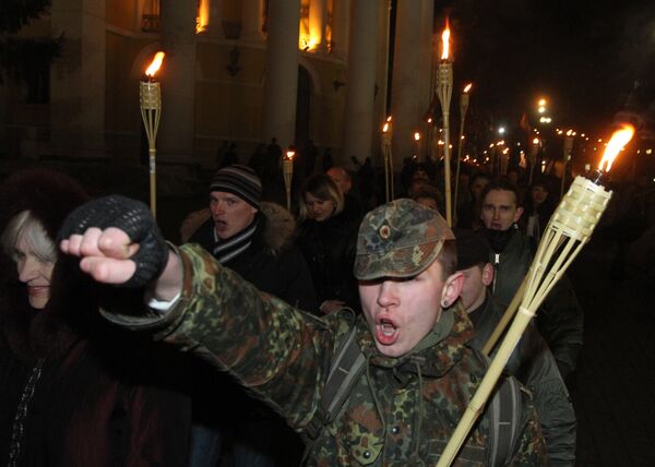 Факельное шествие состоялось в Киеве в память командующего УПА Романа Шухевича