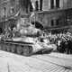 ЖИТЕЛИ ПРАГА ТАНКИСТЫ