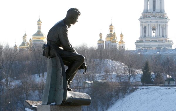 Памятник Леониду Быкову в Киеве Памятник Леониду Быкову в Киеве