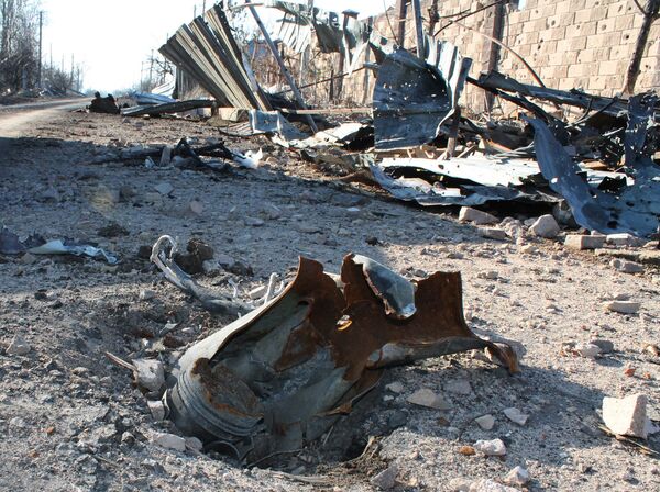 Разрушенные районы рядом с аэропортом Донецка