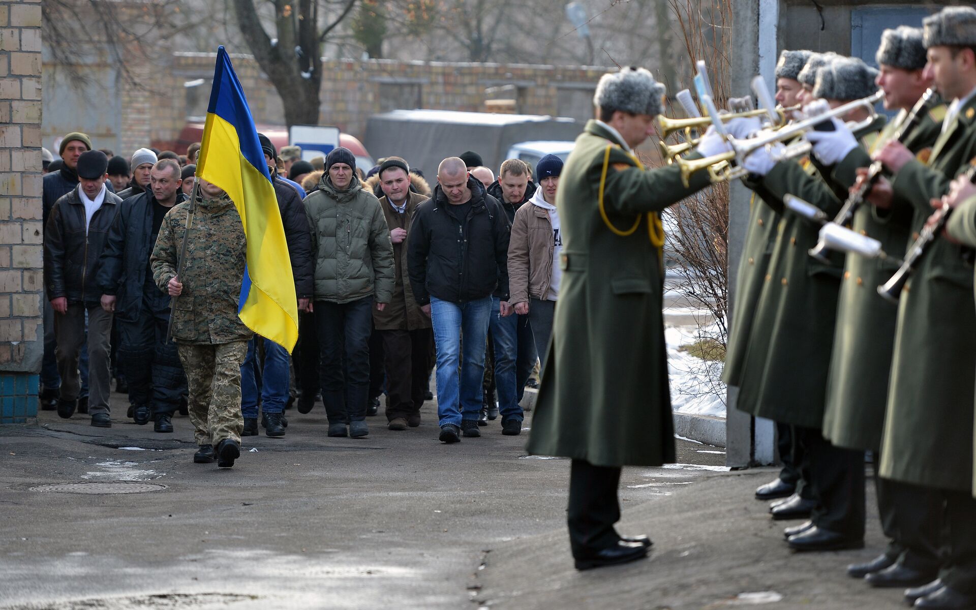 Четвертая волна мобилизации в украинскую армию - РИА Новости, 1920, 05.05.2015